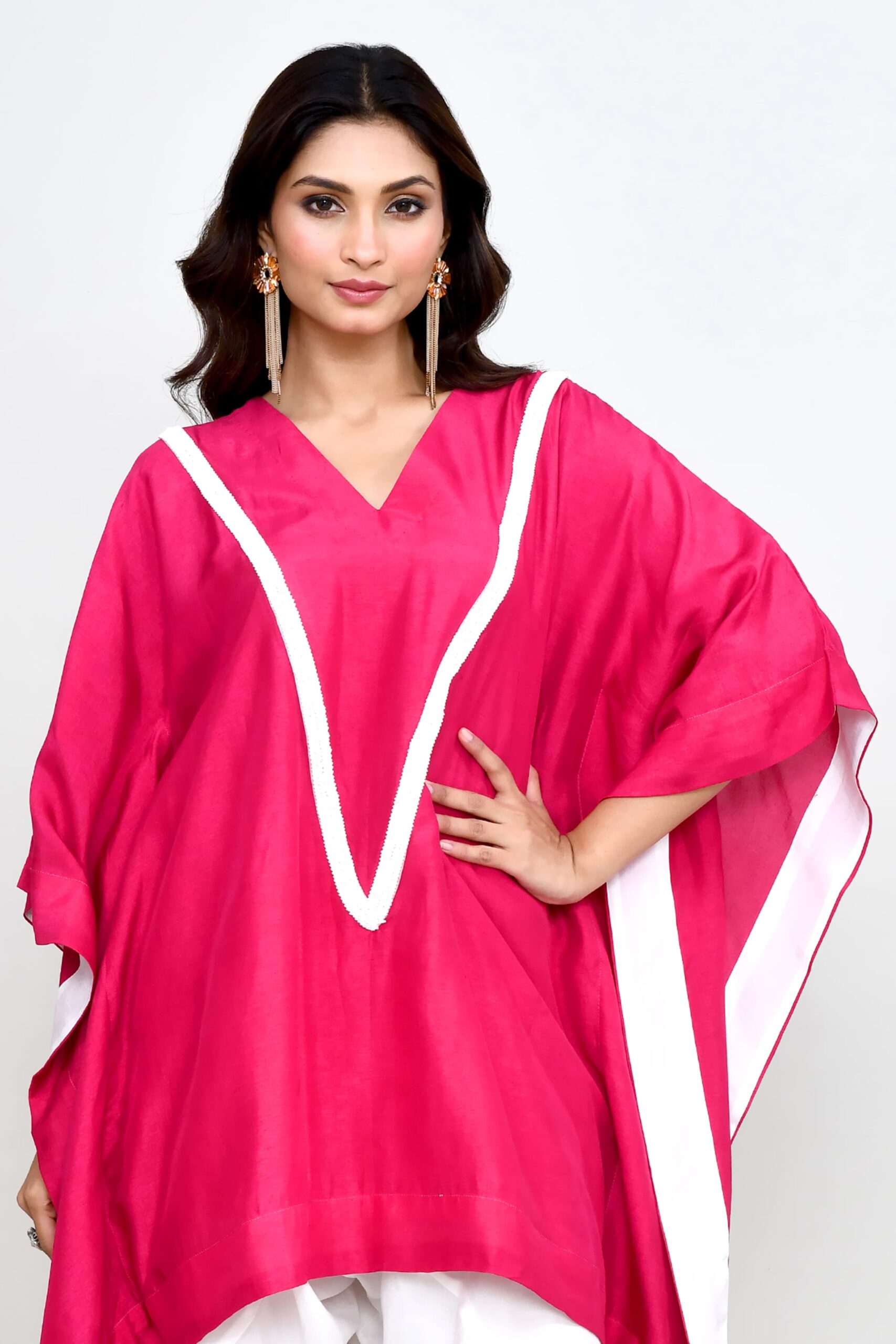 Kaftan love Fuschia. Pink White
