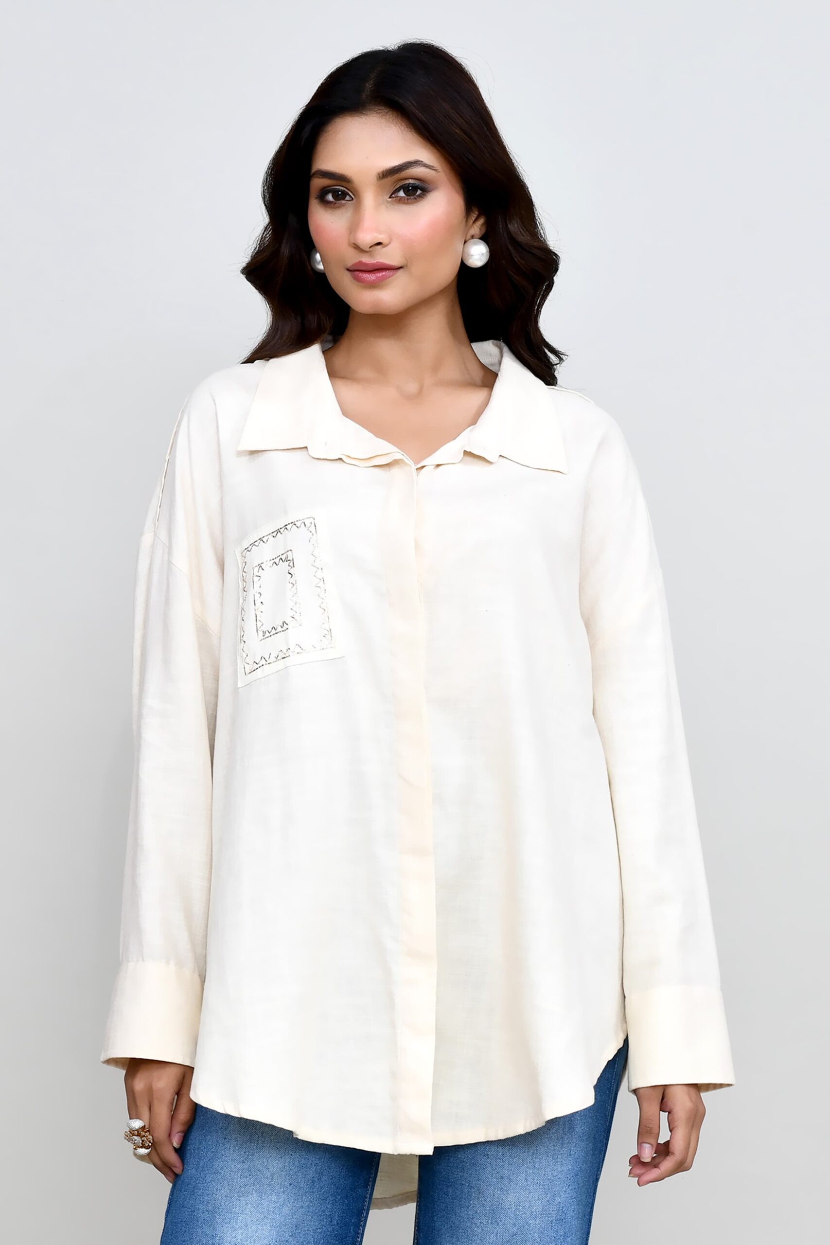 Naga Face Shirt. White